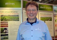 Rolf Würthle with BIOPLANT. Homoeopathy for the horticulture which reduces use of fungicides, and fertilizers.